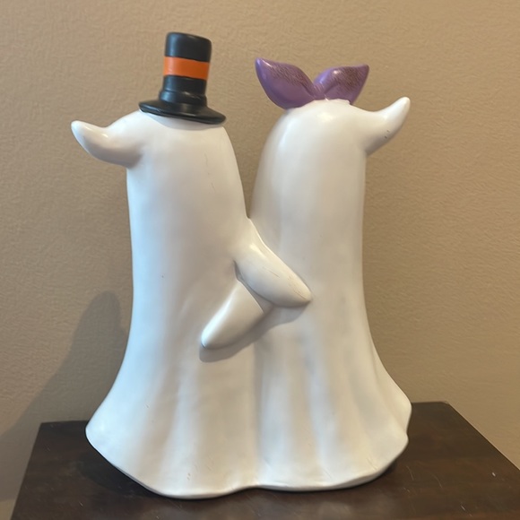 Halloween Happy Ghost Couple Holding Pumpkin Home Decor New Figurine - Picture 4 of 4